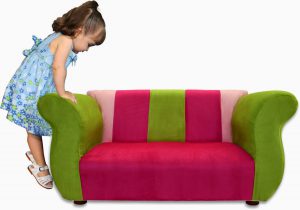 Маленький диванчик для малышей